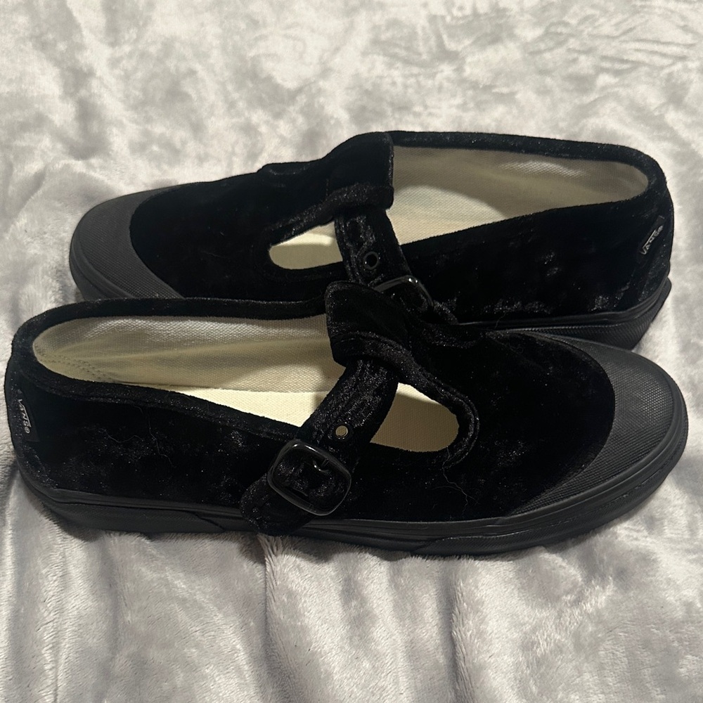 Vans Black Velvet Women's Flats size 10 without tags/box.